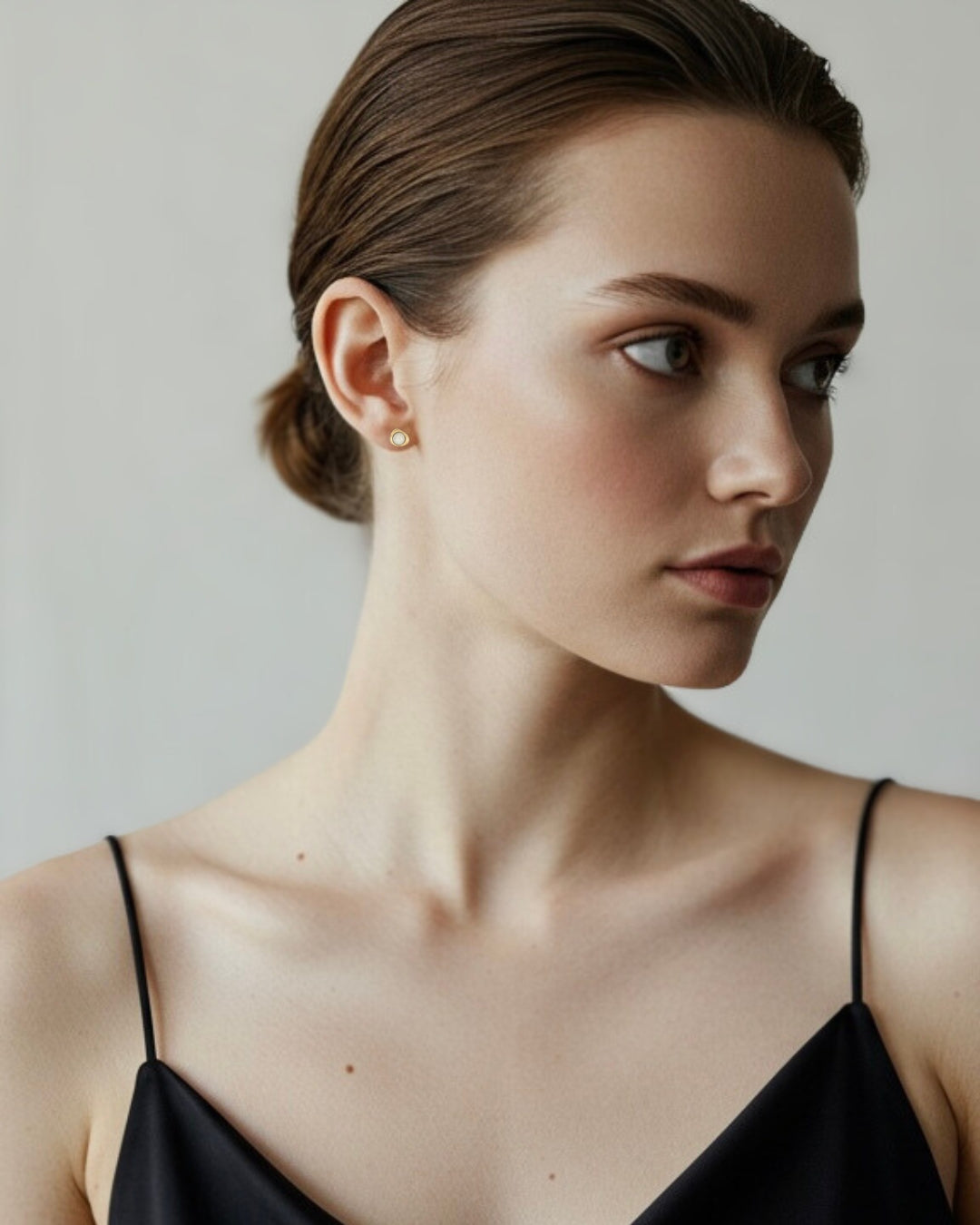 Nest Pearl Studs Gold
